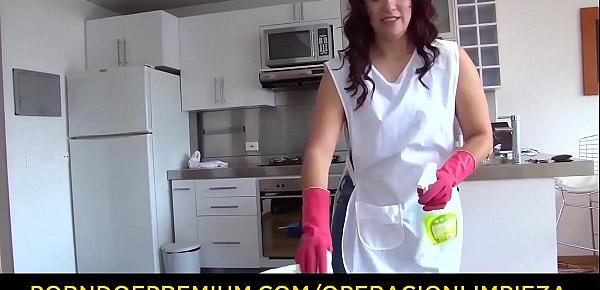  OPERACION LIMPIEZA - Latina cleaning lady Ana Mesa sucks and rides hard cock